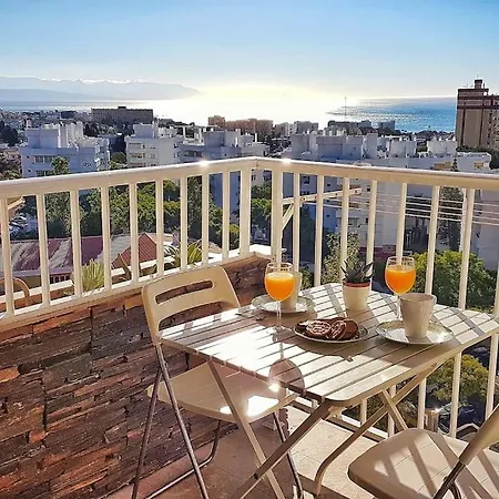 De Lujo Con Amplia Vista Al Mar. - Benalmádena